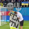 Oleksandr Romanchuk, banner cu mesajul „FCK PTN” după meciul U Craiova - ML Vitebsk 1-0 (Foto: Instagram @oleksandrromanchuk74)