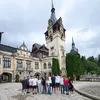 David Popovici și Pan Zhanle la Castelul Peleș. FOTO Raed Krishan GOLAZO (1).jpg