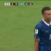 Mbappe, surprins în timp ce zâmbește după ce Anglia a marcat golul de 2-0 FOTO Captură video Antena 1