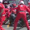 Lewis Hamilton a lovit accidental un mecanic în timpul Marelui Premiu al Belgiei. Foto: Captură „X”, @extremecarsf1