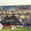 Suporterii Petrolului au făcut spectacol în tribune înaintea meciului cu Dinamo, din prima etapă a sezonului 2025-2026. Foto: GOLAZO.ro