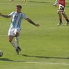 Enzo Fernandez este eliminat după ce vede al doilea galben pentru un fault dur asupra lui Cubarsi. Foto - captură Antena 1 (3).jpg