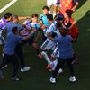 Altercație între jucători la finalul partidei Spania - Argentina. Foto: Imago