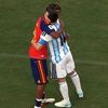 Messi, idolul Spaniei. Internaționalii iberici au mers să-l consoleze pe căpitanul Argentinei (foto: Imago)