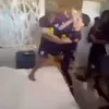 Doi fotbaliști au fost filmați în timp ce se băteau în cantonamentul unei reprezentative de juniori a Angliei/ Foto: captură ecran X .jpeg