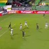 Cătălin Straton a părăsit terenul în lacrimi în prima repriză a meciului cu Petrolul. Foto: Captură Prima Sport