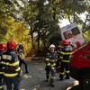 Microbuzul lui Dinamo 2, implicat într-un accident rutier grav FOTO ISU Argeș