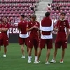 Rapid - CFR, jucatorii au iesit sa inspecteze terenul. FOTO Raed Krishan GOLAZO (1).jpg