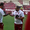 Rapid - CFR, jucatorii au iesit sa inspecteze terenul. FOTO Raed Krishan GOLAZO (3).jpg