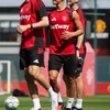 Manchester United are un nou sponsor pentru echipamentele de antrenament: Betway (Foto: x.com/manutd)