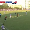 Haos la finalul meciului Poli Timișoara - Chindia. Bogdan Petre l-a lovit cu mingea în cap pe Dan Alexa. Foto: captură Prima Sport