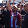 Mohamed Salah, primire de senzație în Turcia după transferul la Trabzonspor Foto Facebook @Trabzonspor.jpg