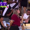 Moment viral în tribune, la Fluminense - Vasco da Gama (4).jpg