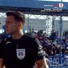 Farul - Csikszereda. Start amânat 12 minute din cauza unei defecțiuni la sistemul de comunicare al arbitrilor (2).jpg