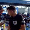 Farul - Csikszereda. Start amânat 12 minute din cauza unei defecțiuni la sistemul de comunicare al arbitrilor (5).jpg