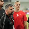 Jucătorii de la Dinamo 2, pe gazon înaintea fluierului de start / foto: Iosif Popescu/GOLAZO.ro