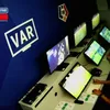 Sorin Costreie cu tigara electronica in camera VAR la FC Argeș - Farul. Capturi Prima Sport (3).jpg
