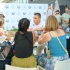 David Popovici a dat autografe la Paris (foto: Raed Krishan/GOLAZO.ro)