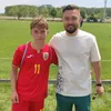 Alex Nicorici, în echipamentul României, alături de tatăl său la acțiunea de selecție a naționalei U15 a României (instagram alex_nicorici10)