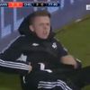 Momentul când Charlie Morgan a fost lovit de Eden Hazard. Foto: captură X/@MenInBlazers