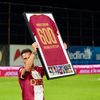 CFR - FCSB. Mario Camora, premiat pentru 600 de meciuri în tricoul ardelenilor Foto: Iosif Popescu - GOLAZO.ro.jpeg