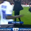 Momentul din 2010 când Barcelona a pornit sistemul de irigații de pe teren pentru a o împiedica pe Inter să sărbătorească. Foto: captură YouTube
