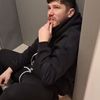 Cristi Tănase, filmat în 2024 în timp ce se afla întins pe jos, într-o scară de bloc. Foto: captură Orange Sport
