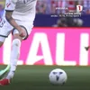 Faultul lui Kang In Lee asupra lui Federico Valverde în Atletico Madrid - Real Madrid 2-1 Foto captură VIDEO Prima Sport .jpg
