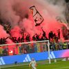 Torțe aprinse de fanii români la Suedia - România. FOTO Vlad Nedelea GOLAZO (4).jpeg