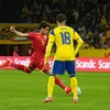 Hagi se pregătește să șuteze după ce Marin i-a pasat cu călcâiul