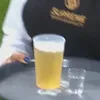Pauză de hidratare cu bere și shot-uri în amicalul dintre legendele lui Werder Bremen și cele ale lui Real Madrid Foto captură video X.jpeg