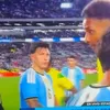 Lionel Messi a refuzat să facă un selfie cu Serge Obassa la meciul său de retragere din naționala Argentinei FOTO Captură VIDEO X .jpeg