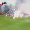 CFR Cluj - U Cluj, meci întrerupt 2 minute după ce oaspeții au aruncat torțe în teren. Capturi Prima Sport (3).jpg