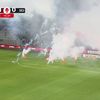 CFR Cluj - U Cluj, meci întrerupt 2 minute după ce oaspeții au aruncat torțe în teren. Capturi Prima Sport (5).jpg