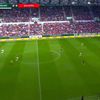 Gafa uriașă comisă de Manuel Neuer în meciul cu Augsburg. Foto: captură X/@NewsClickng