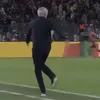 Furia lui Mourinho după ce Vinicius a pierdut mingea încercând o pasă cu călcâiul în propria jumătate de teren