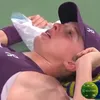 Iga Swiatek, lacrimi de durere la WTA Wuhan (foto: captură video)