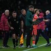 Accidentarea lui Dani Olmo în PSG - Barcelona. Foto: X/@CGTNSportsScene