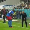 Daniel Pancu și Laurențiu Reghecampf în timpul meciului FCSB - Rapid FOTO Iosif Popescu/GOLAZO.ro
