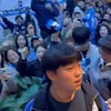 Nicolae Stanciu, asaltat de fani pe străzile din China Foto captură VIDEO Instagram  nicolaestanciu_7 .jpeg