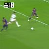 Jose Mourinho s-a aruncat în genunchi pe gazon după golul victoriei marcat de Kylian Mbappe în Barcelona - Real Madrid. Foto: Captură „X”