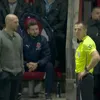 Meciul lui Arsenal, întrerupt aproape 10 minute! Poliția a intervenit din cauza unei drone. Foto: Captură Sky Sports