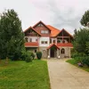 Cum arată vila lui Cornel Dinu de la Sinaia Foto romania.directbooking.ro .jpg