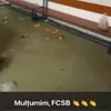 Vestiarul lăsat în dezordine de FCSB după meciul cu aGloria Bistrița. Foto: captură WhatsApp / Eugen Cosma