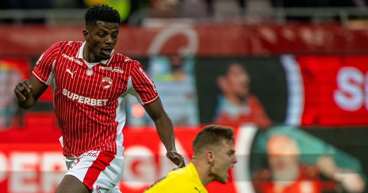 Isenko, revenit și accidentat! Portarul Craiovei a reintrat cu Dinamo ...