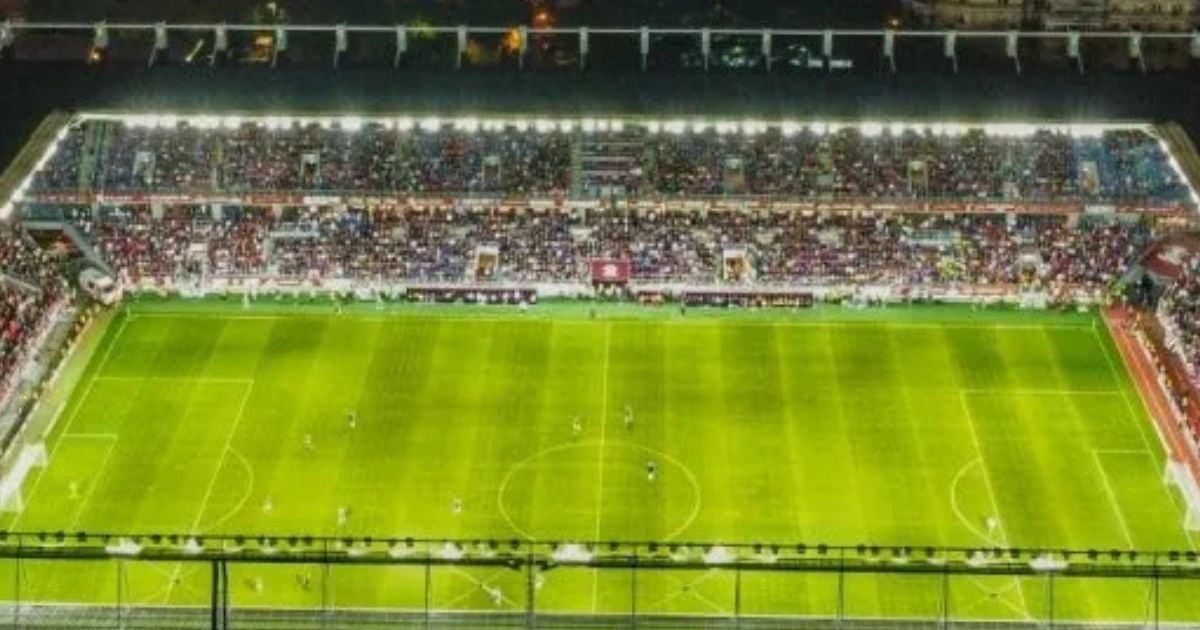 Untold pe Giulești / Administratorii vor concerte pe stadionul Rapidului, de genul festivalului din Cluj: „Am început deja discuțiile”