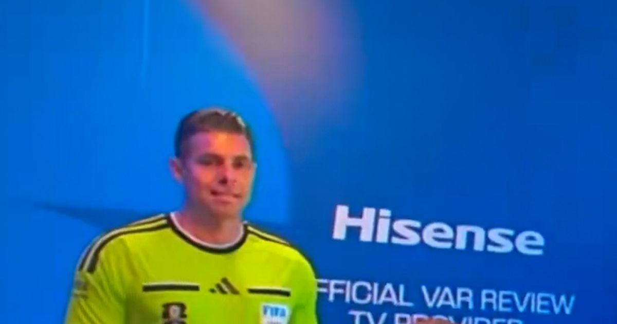 FIFA a deschis o anchetă FOTO: E incredibil ce a putut să facă arbitrul din camera VAR! Se cere excluderea lui de la Mondial