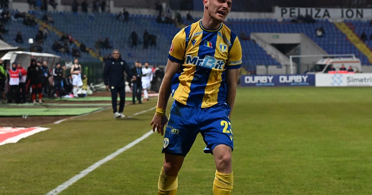 Taxă de zeci de mii de euro. Un fotbalist care bate la porțile naționalei,  dat în judecată de clubul care l-a format: „Avem o convenție din 2014” -  GOLAZO.ro