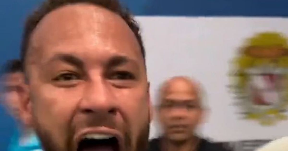 Neymar a clacat FOTO: A urlat cât l-a ținut gura, provocându-i pe președintele, staff-ul și jucătorii echipei eliminate de Santos din Cupa Braziliei: „Un vagabond!”