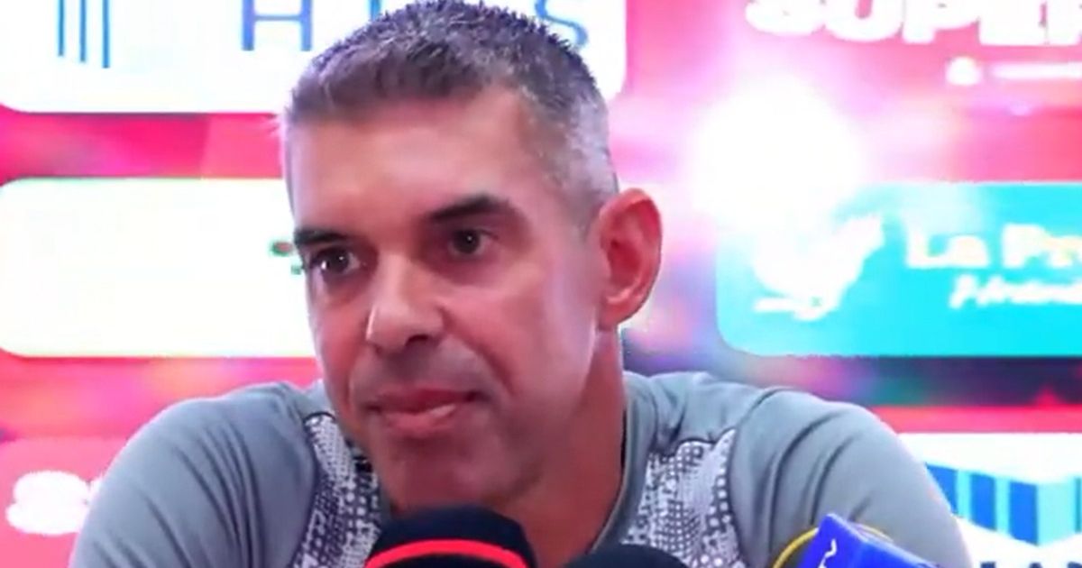 VIDEO. Nuno Campos, blocat la conferința lui Dinamo, când a venit vorba de Pușcaș: „Scuze, am uitat...”